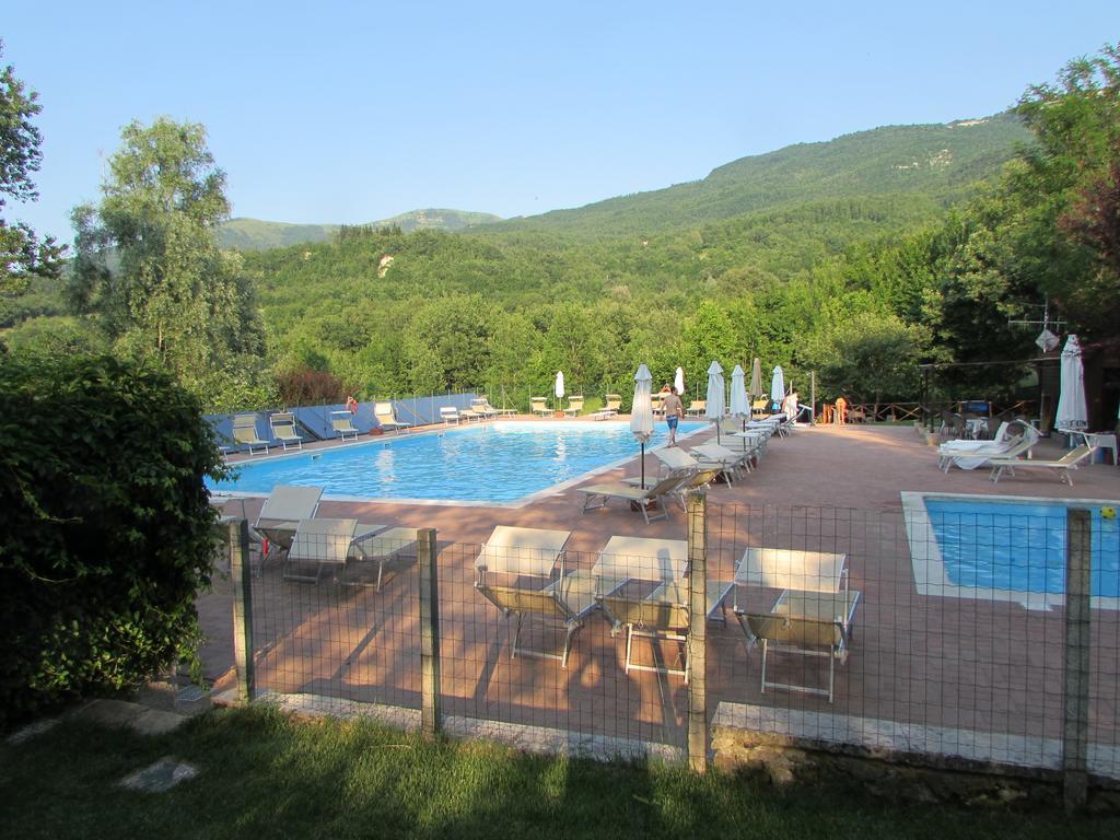 Albergo Lago Verde ペンナビッリ エクステリア 写真